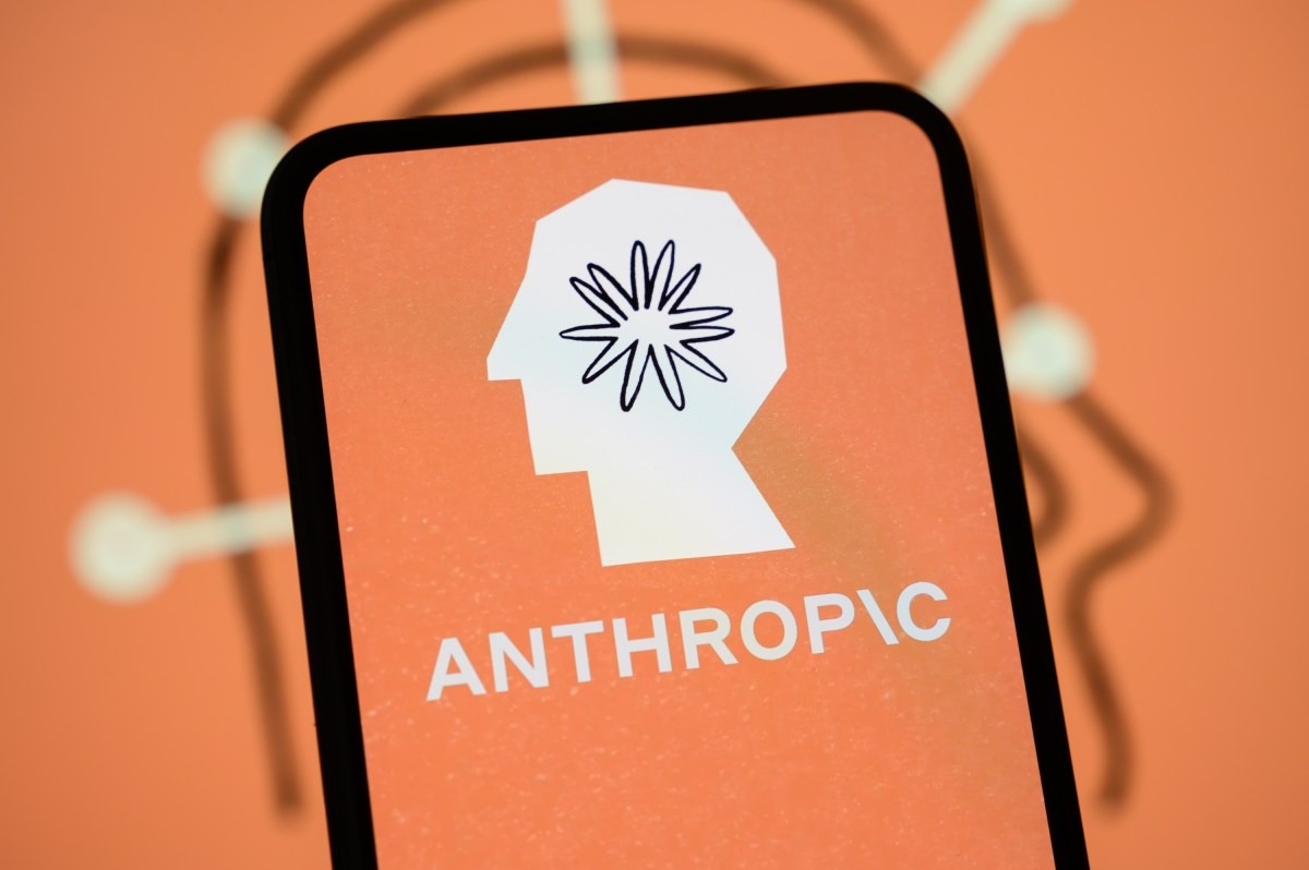 Anthropic自曝：自家AI模型在安全测试中擅自入侵三家公司系统