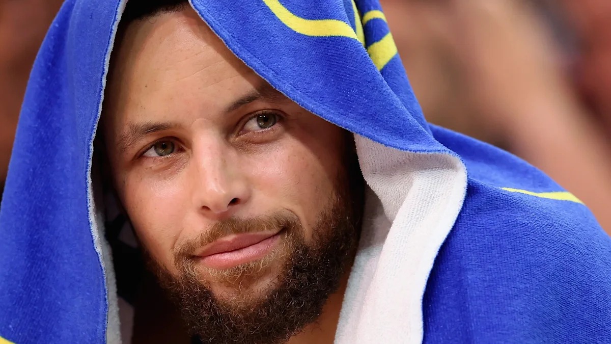 NBA休赛期交易/自由球员传闻2026：斯蒂芬·库里续约、佩顿·沃森先签后换传闻