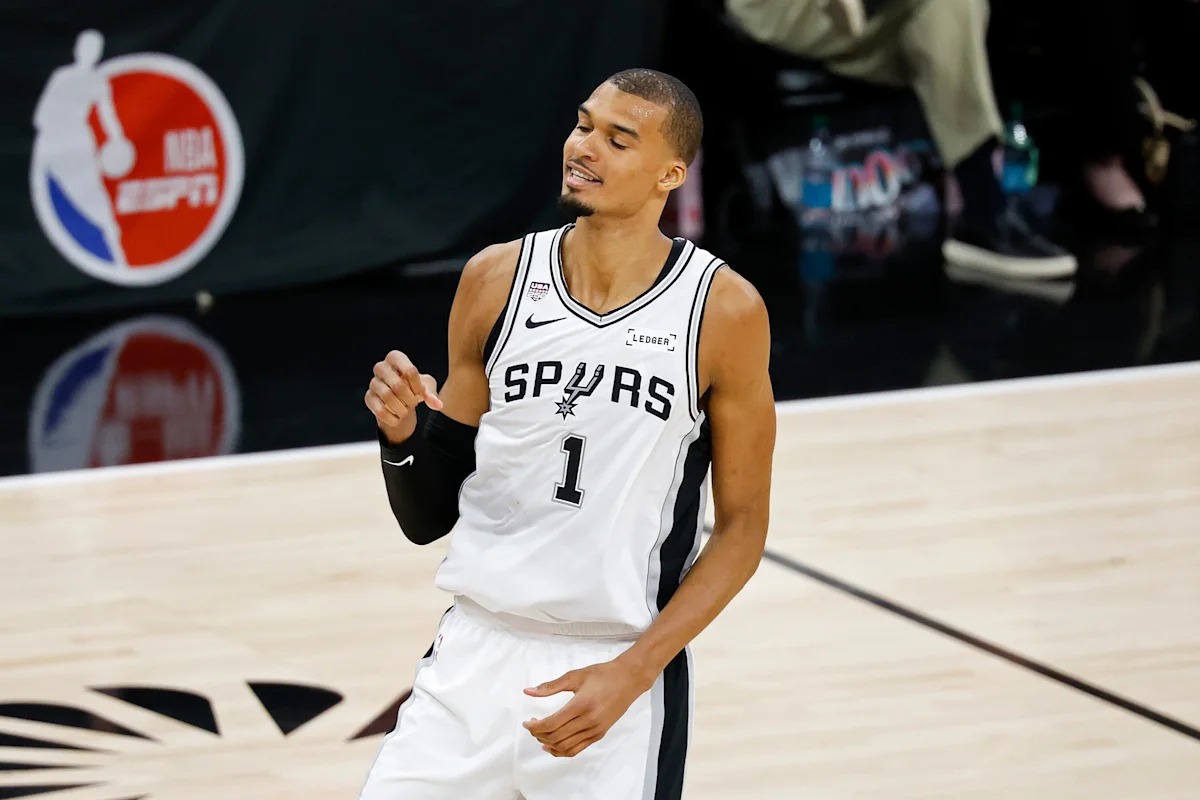 维克托·文班亚马领衔，马刺成2026-27赛季NBA海外赛头条